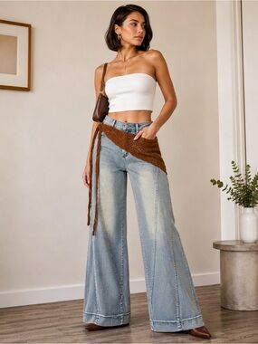 Wide Leg Light Wash Women’s Jeans - Blue